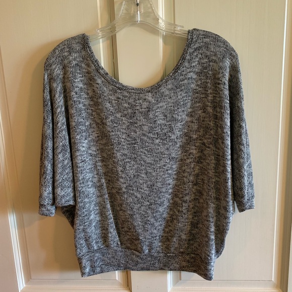 Cute shirt - Picture 2 of 4